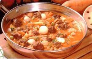 cocido de albóndigas