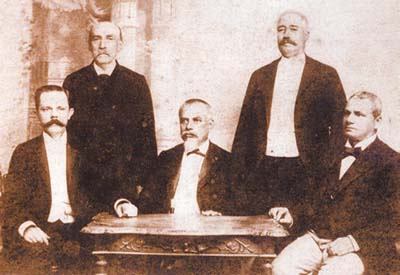 El 5 junio 1895,
el general Eloy Alfaro
proclama el triunfo de la
revolución liberal